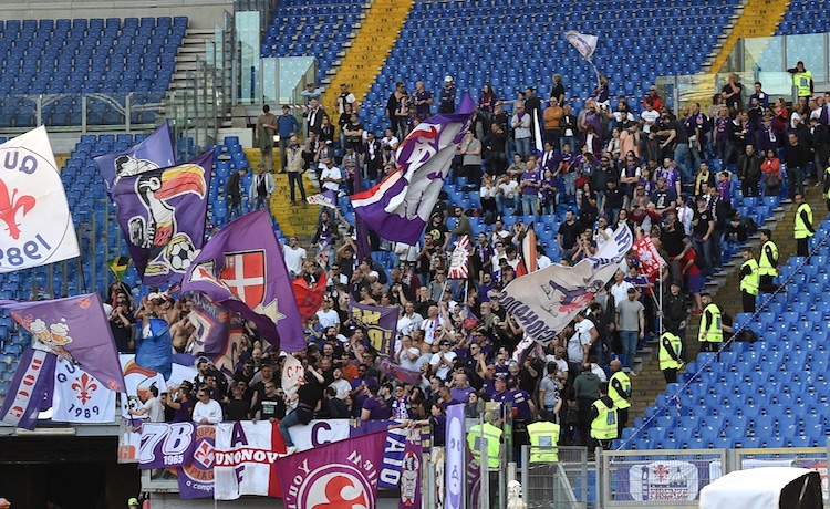 Tifosi curva Fiorentina