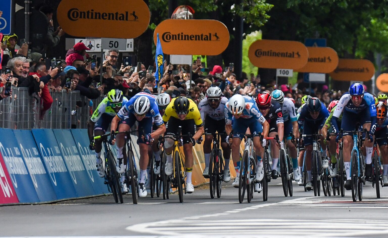 DIRETTA Giro d'Italia 2024, diciottesima tappa LIVE in tempo reale