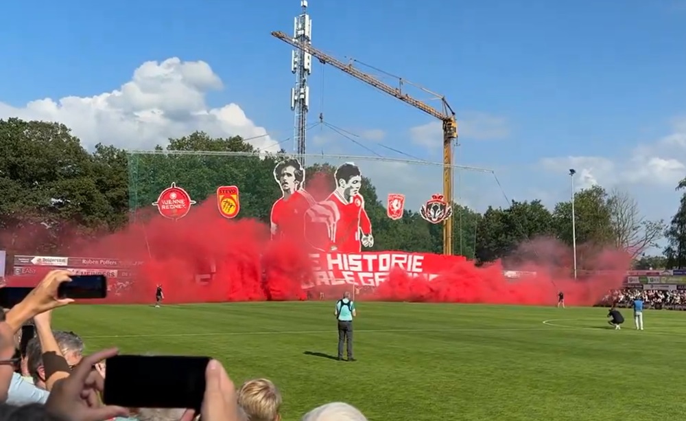 Coreografia tifosi Twente