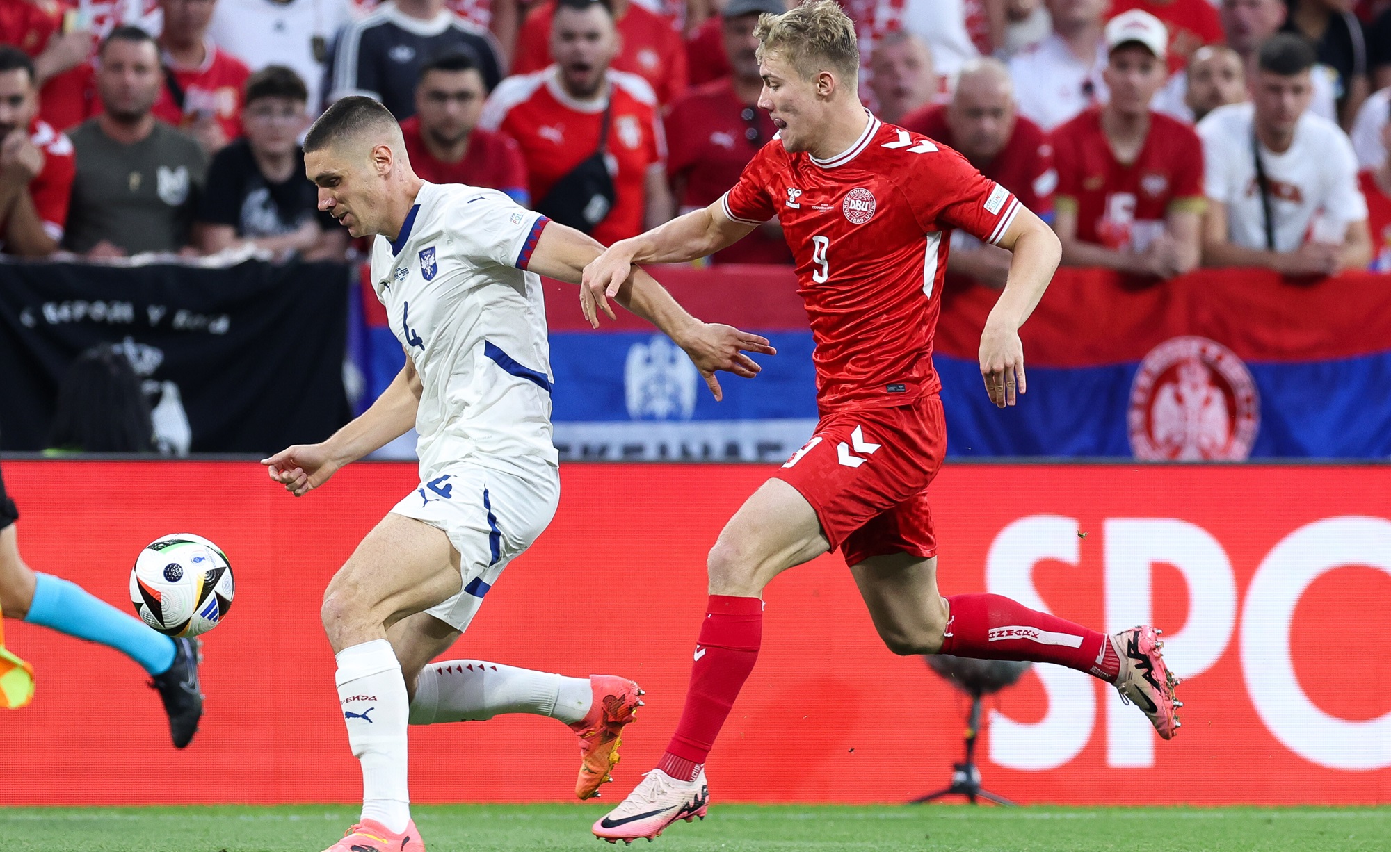 Serbia-Danimarca, Nikola Milenkovic e Rasmus Hojlund