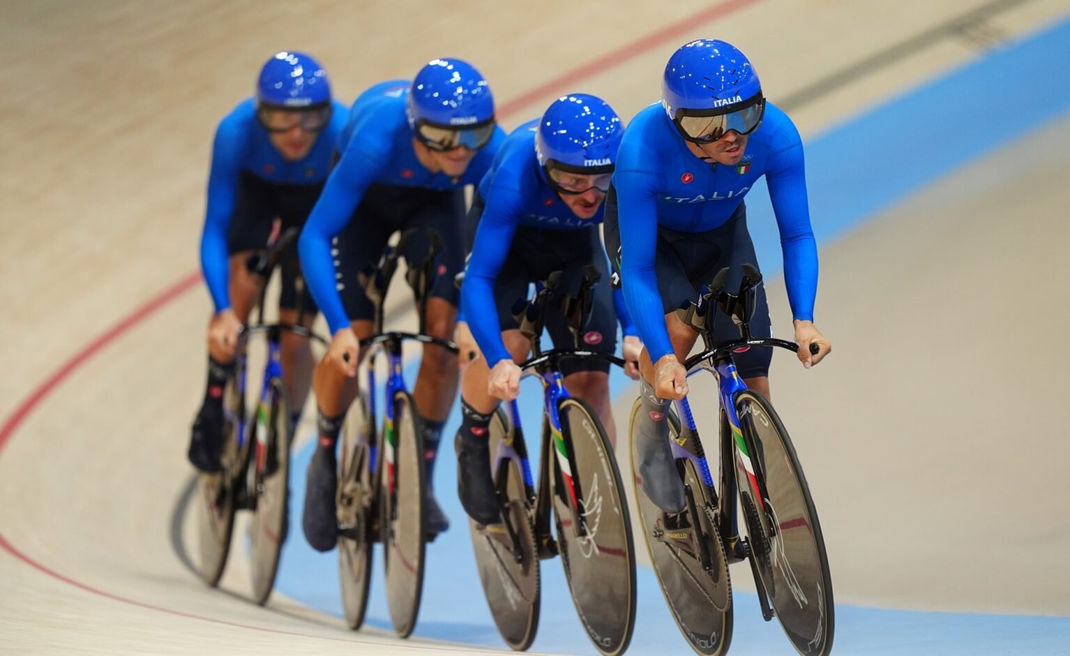 CICLISMO SU PISTA, Inseguimenti A Squadre Oggi In Tv: Canale, Orario E ...