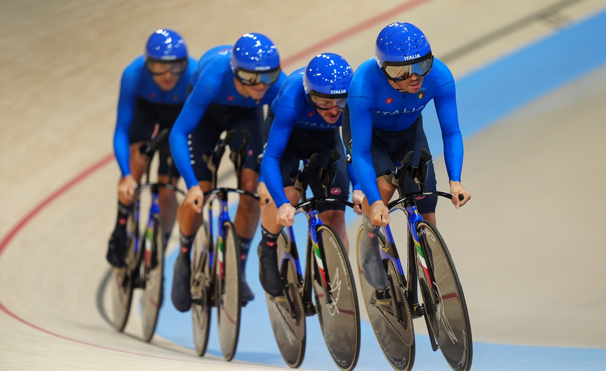 ciclismo su pista Simone Consonni, Filippo Ganna, Francesco Lamon e Jonathan Milan