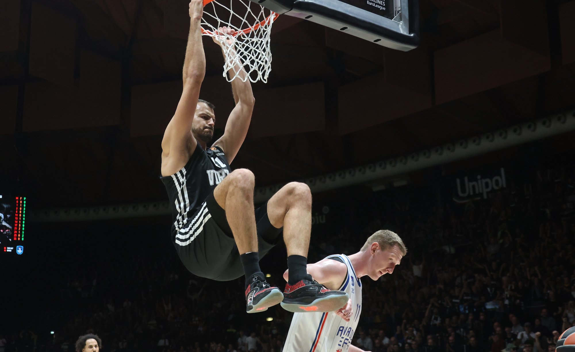 Ante Zizic Virtus Bologna