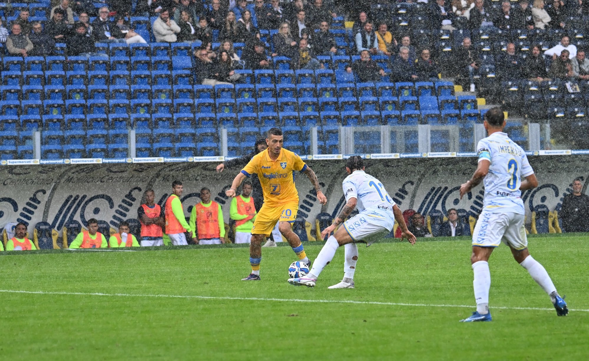 Frosinone-Carrarese