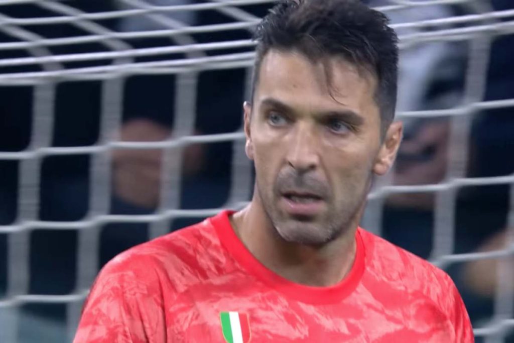 Buffon pronto a tornare in campo a 47 anni