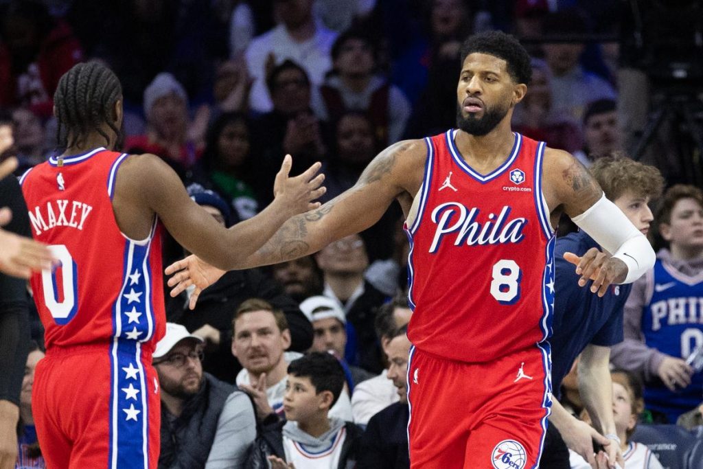 Tyrese Maxey e Paul George