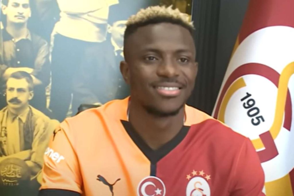 Osimhen nel giorno della presentazione al Galatasaray