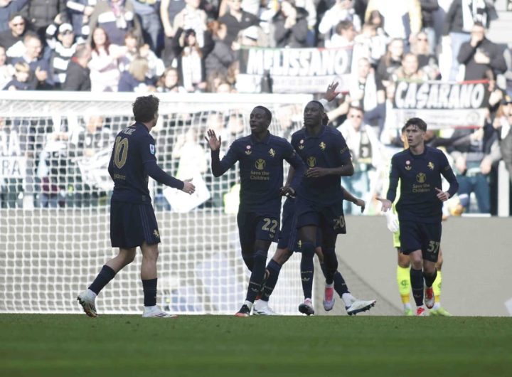 Esultanza Juventus dopo il gol Randal Kolo Muani