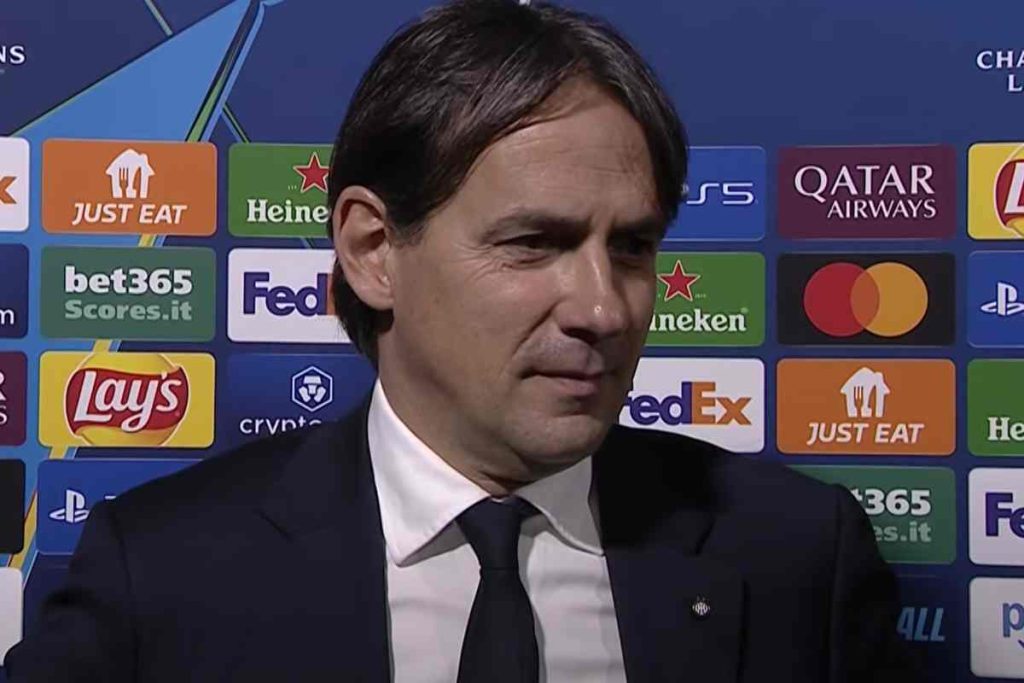 Simone Inzaghi felice durante un'intervista