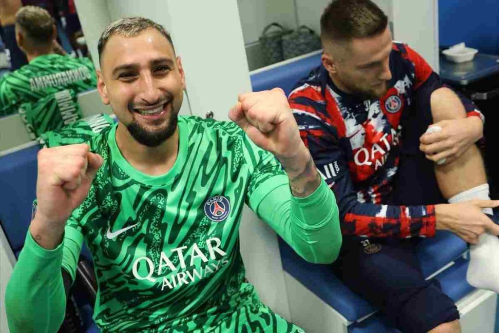 Donnarumma nello spogliatoio del Psg