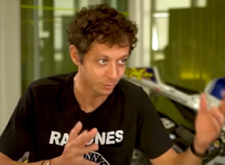 Valentino Rossi durante una intervista