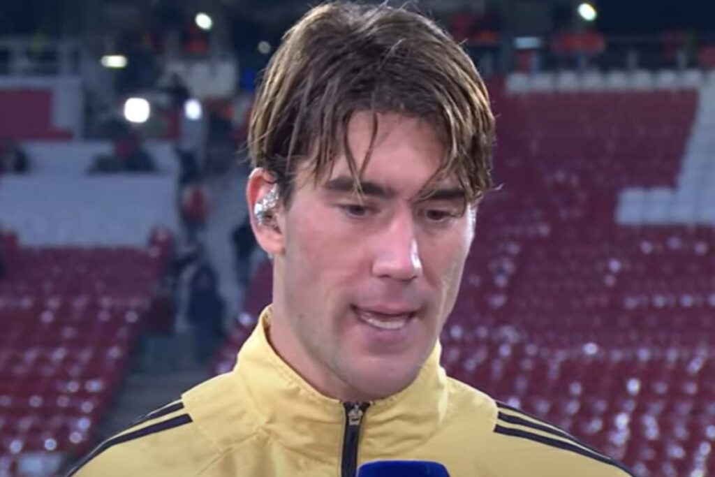 Vlahovic intervistato dopo una partita della Juventus