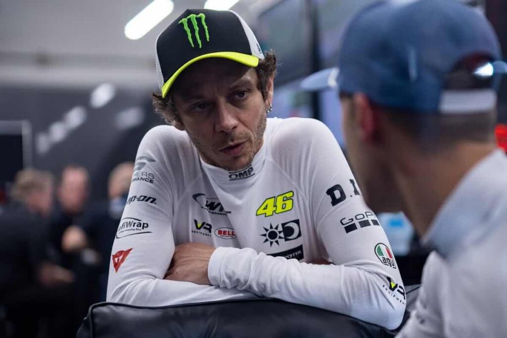 Valentino Rossi nel box WRT